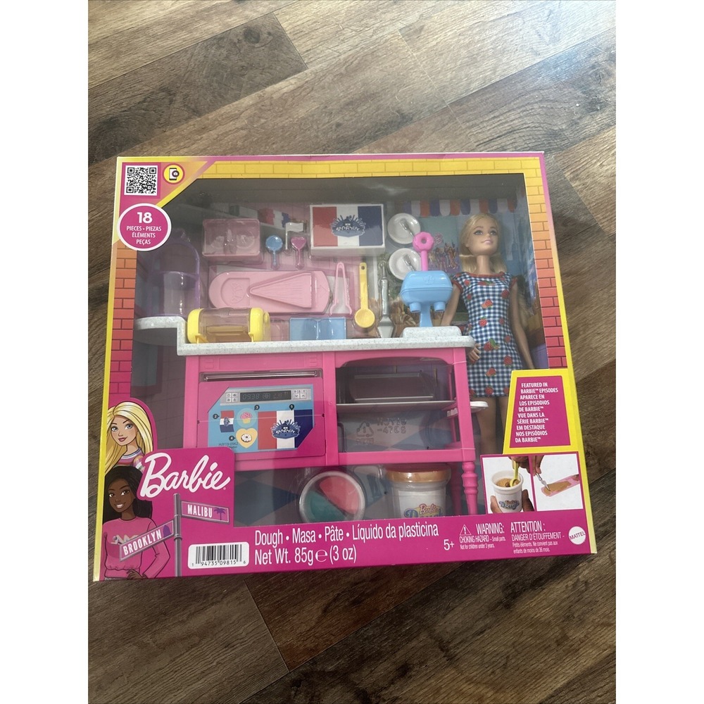 Barbie It Takes Two Café Playset with 18 Pastry Making Accessories HJY19 - NIB - Picture 1 of 5